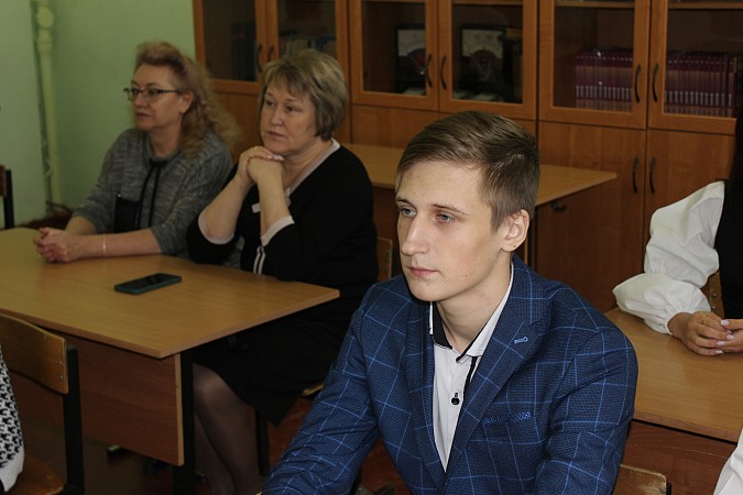 В школе №19 открыта «Парта Героя» в честь погибшего в ходе СВО Ярослава Коваленко фото 5