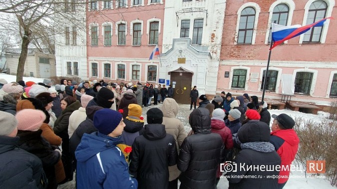 В Кинешме увековечили имя героя СВО разведчика ВДВ Ильи Филина фото 2