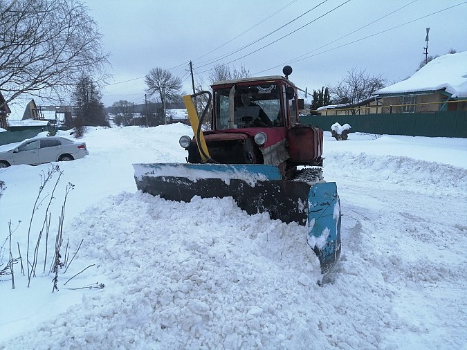 УГХ Кинешмы продолжает очищать город от снега фото 2