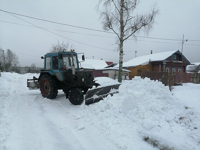 УГХ Кинешмы продолжает очищать город от снега фото 5