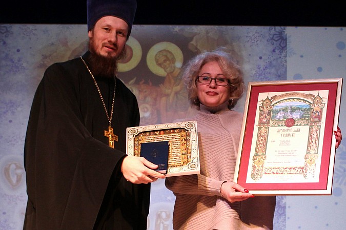 В Кинешме состоялась епархиальная Рождественская ёлка фото 4