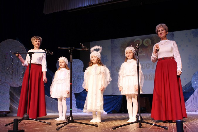 В Кинешме состоялась епархиальная Рождественская ёлка фото 6