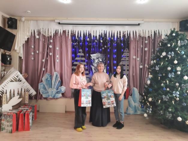 С воспитанниками Кинешемского детского дома провели мастер-класс «Вкусные пельмешки» фото 6