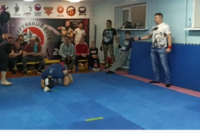 В Кинешме прошли турниры по метанию ножа и ножевому бою фото 4