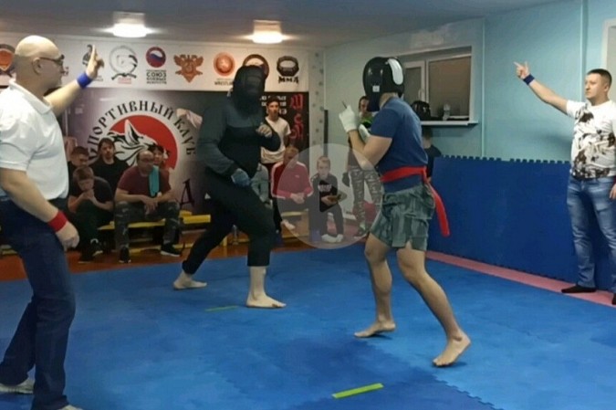 В Кинешме прошли турниры по метанию ножа и ножевому бою фото 3