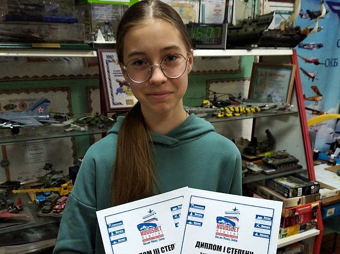 Василиса Сейфетдинова стала победителем онлайн-шоу масштабных моделей в Новосибирске фото 4