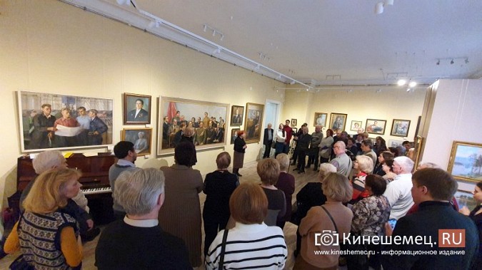 В картинной галерее начала работу выставка картин Бориса Кустова и Елизаветы Баженовой фото 2