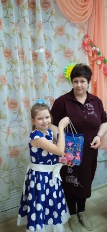 Для воспитанницы Кинешемского детского дома подготовили «музыкальный» день рождения фото 3