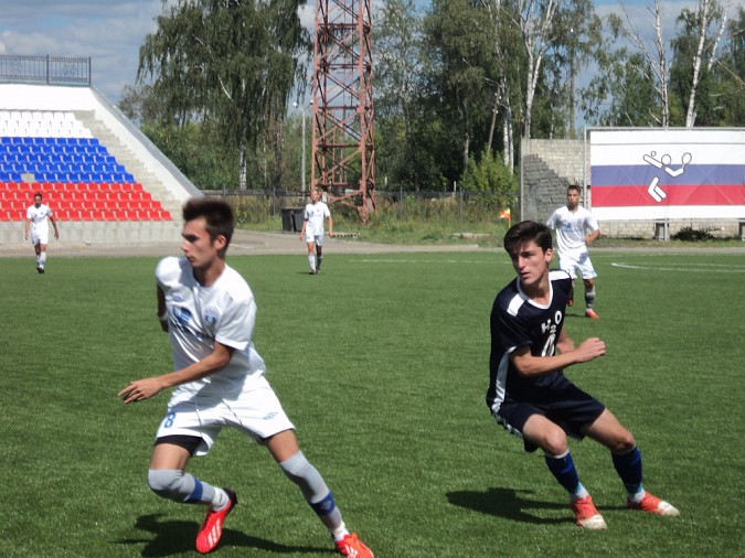 Кинешемская футбольная команда «Волжанин» сражалась за Кубок области фото 3