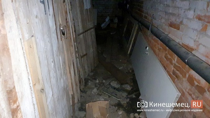 Потенциальные подвалы - убежища Кинешмы уже выглядят, как после бомбежки фото 14