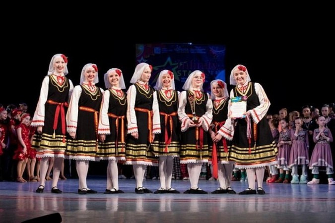 Кинешемский коллектив «Жар-птица» удостоен Гран-при Международного конкурса за болгарский танец фото 2