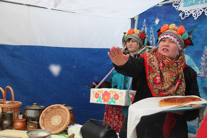 На празднике в Кинешемском районе съели 6-метровый пирог с капустой фото 11