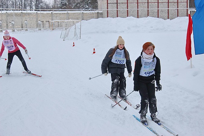В Кинешме более 500 человек вышли на старт «Лыжни России» фото 23