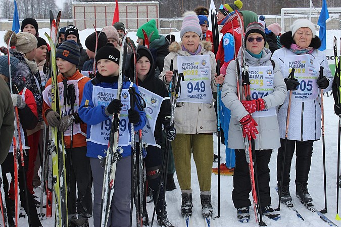 В Кинешме более 500 человек вышли на старт «Лыжни России» фото 3