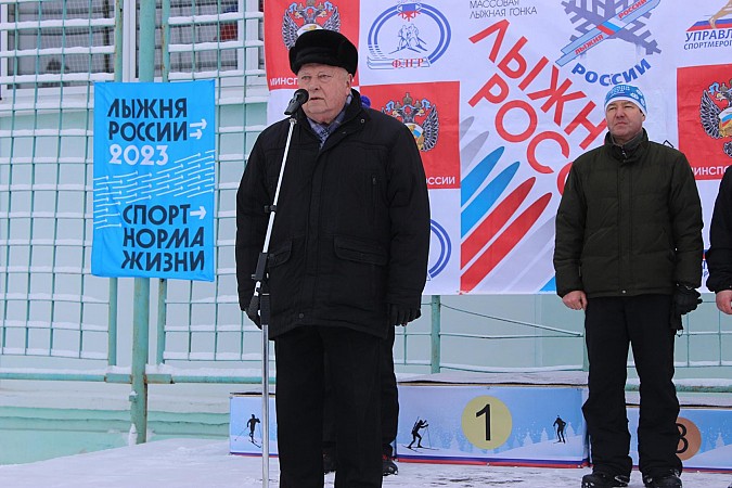 В Кинешме более 500 человек вышли на старт «Лыжни России» фото 6