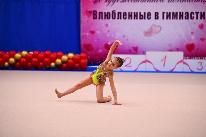 Кинешемские гимнастки завоевали награды на соревнованиях в Москве фото 7