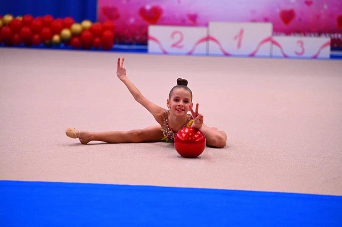 Кинешемские гимнастки завоевали награды на соревнованиях в Москве фото 2