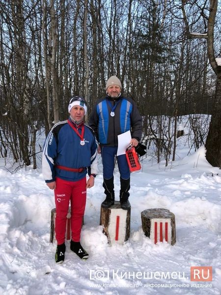 На уникальной трассе в «Лапшихе» прошла лыжная эстафета памяти Станислава Смирнова фото 28