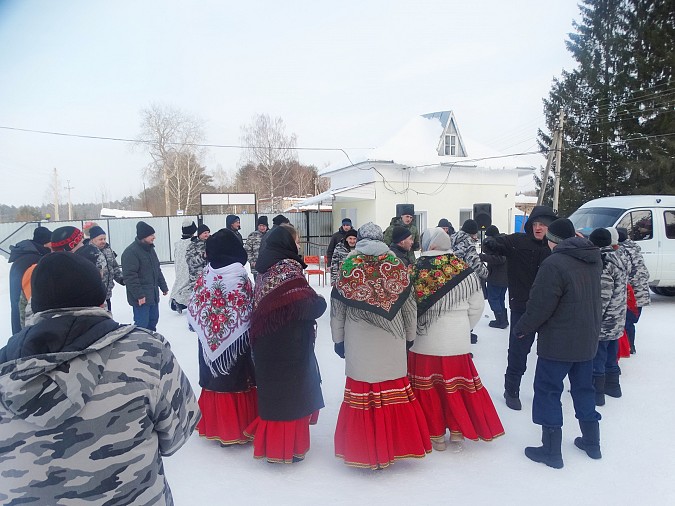 Клуб «Октябрь» привез в Кинешемский дом-интернат праздник Масленицы фото 4