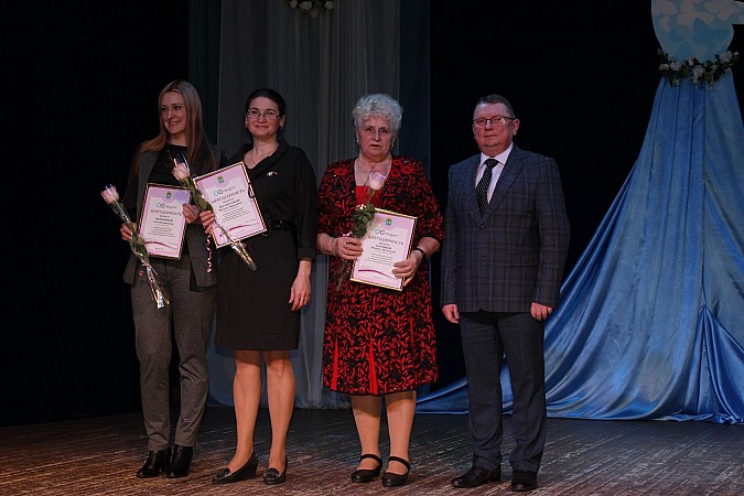 В Кинешме состоялось торжественное мероприятие в честь 8 Марта фото 15