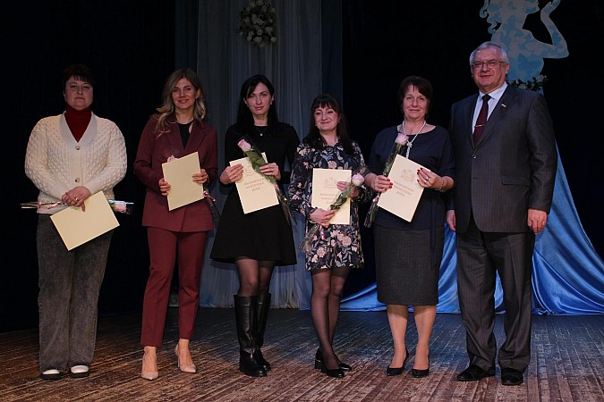 В Кинешме состоялось торжественное мероприятие в честь 8 Марта фото 7