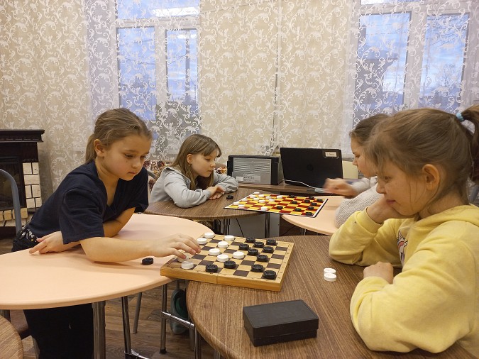 В Кинешемском детском доме познакомились с историей шахмат фото 5