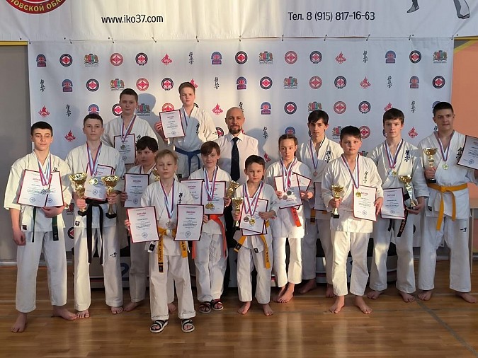 Кинешемские каратисты завоевали 26 медалей на турнире по киокусинкай каратэ в Родниках фото 3
