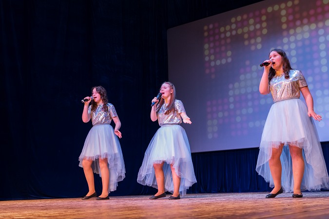 В Кинешме прошёл юбилейный концерт детского театра-танца «Чайка» фото 2