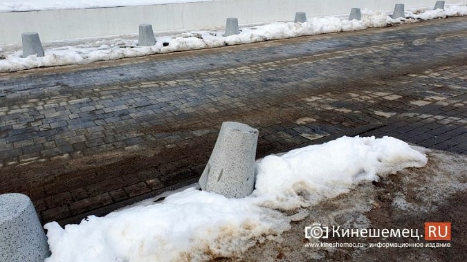 В центре Кинешмы разваливается плитка, уложенная в рамках масштабной реконструкции 2020 года фото 11