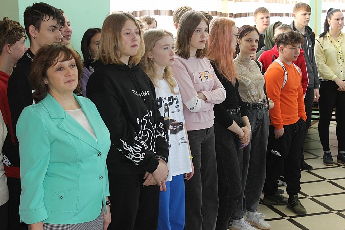 400 школьников Кинешмы посетили профориентационную выставку «Мир профессий» фото 15