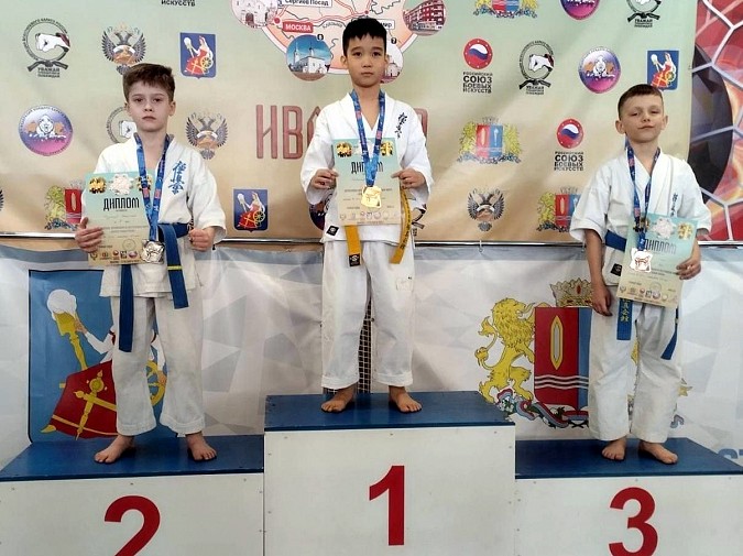 Кинешемцы завоевали награды на Всероссийских соревнованиях по всестилевому каратэ фото 5