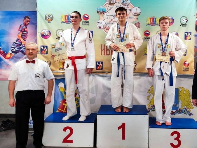 Кинешемцы – победители и призеры Всероссийских соревнований по всестилевому каратэ фото 4