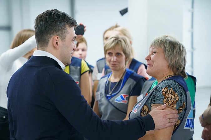 Губернатор встретился с работниками «Томны», осваивающими новое оборудование в Иванове фото 3