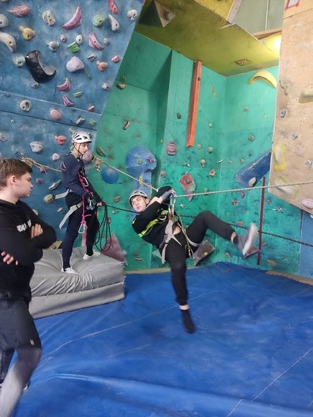 Кадеты школы №18 победили в областных соревнованиях по спортивному туризму фото 5