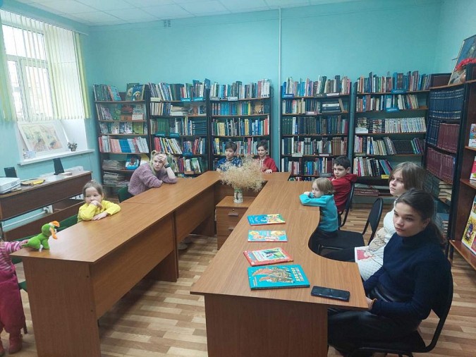 В Кинешемском социально-реабилитационном центре отметили День детской книги фото 2