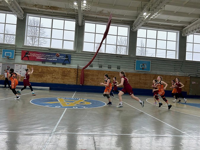 В Кинешме прошли игры первенства Ивановской области по баскетболу фото 3