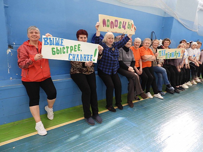 Кинешемские ветераны победители на межмуниципальном турнире по пионерболу фото 3