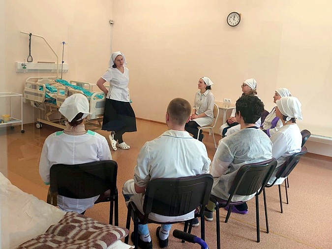 В Кинешемском медицинском колледже началось обучение сестёр милосердия фото 3