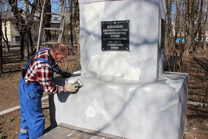 В Кинешме приступили к ремонту памятников и обелисков фото 3