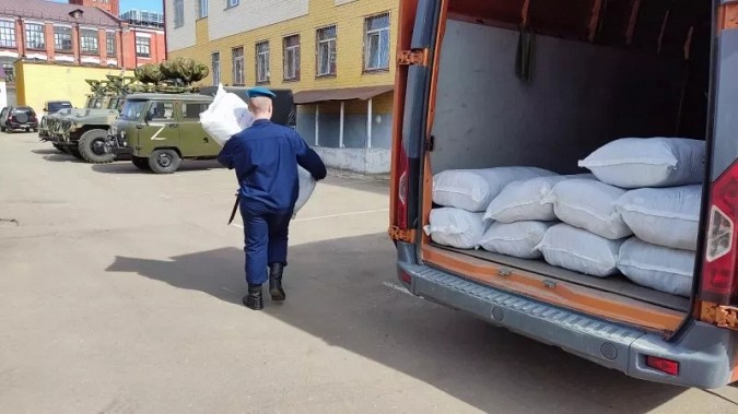 Предприниматели Кинешмы отправили десантникам в зону СВО 1000 комплектов нательного белья фото 2
