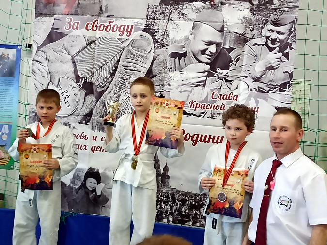 Воспитанники «Каскада» завоевали награды на «Кубке Победы» по всестилевому каратэ фото 9