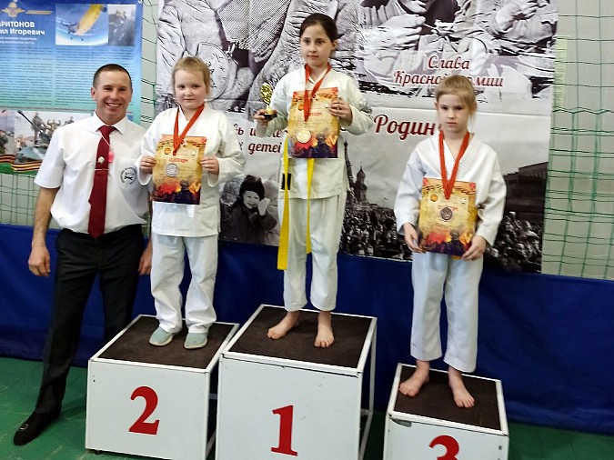 Воспитанники «Каскада» завоевали награды на «Кубке Победы» по всестилевому каратэ фото 3