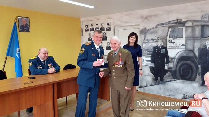 В Кинешме чествовали ветеранов советской пожарной охраны фото 17