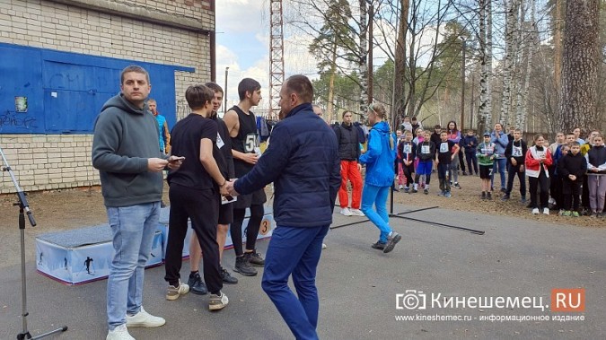 400 школьников Кинешмы вышли на старт городского кросса фото 27