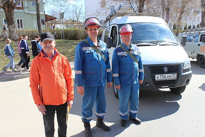 В Кинешме прошли торжества по случаю 20-летия городского поисково-спасательного отряда фото 37