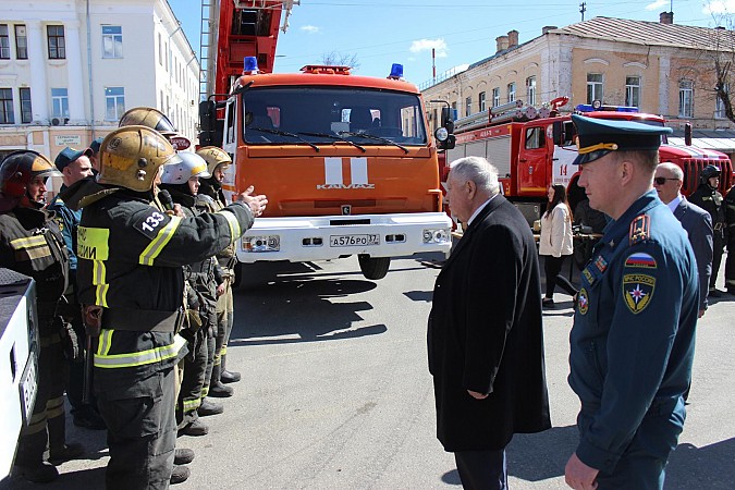 В Кинешме прошли торжества по случаю 20-летия городского поисково-спасательного отряда фото 29