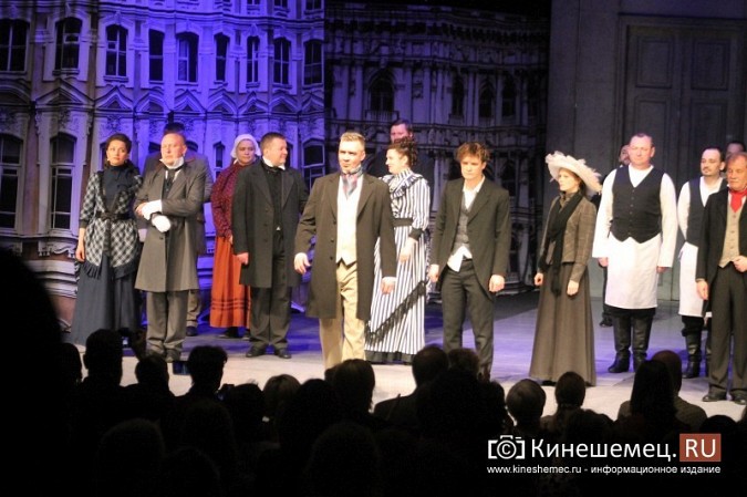 Владимирский театр драмы показал «Доходное место» в постановке Дмитрия Астрахана фото 11