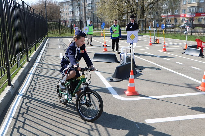 Депутат Фомин: Безопасность детей на дорогах превыше всего фото 3