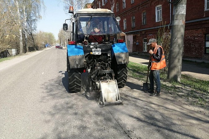 В Кинешме приступили к основному этапу ямочного ремонта дорог фото 3