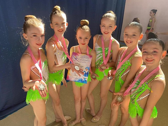 Кинешемские гимнастки завоевали награды на межрегиональном турнире фото 4